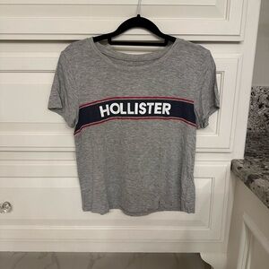 Grey Hollister cropped tshirt